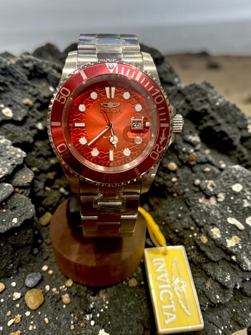Invicta 50886 Men's Pro Diver Quartz Red Dial Stainless Steel Watch